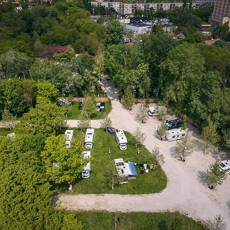 Arena Kemping & Vendeghaz Hotell Budapest Eksteriør bilde